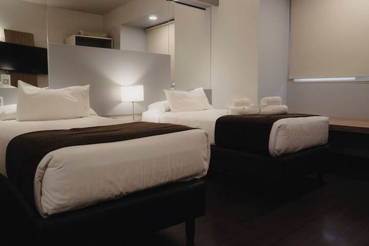Room 16 of 36
