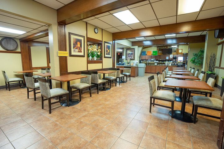 Breakfast/Coffee Service 36 of 43