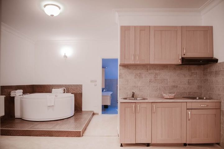 Room 33 of 55