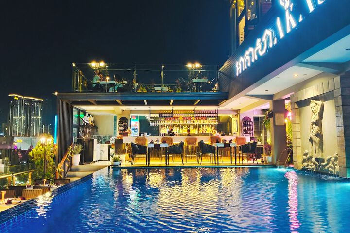 Pool 45 of 91