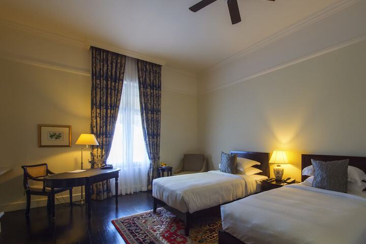 Room 96 of 163