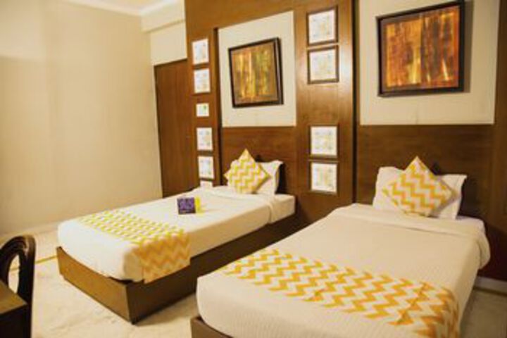 Room 12 of 26