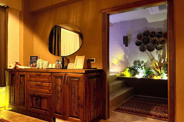 Room 23 of 124