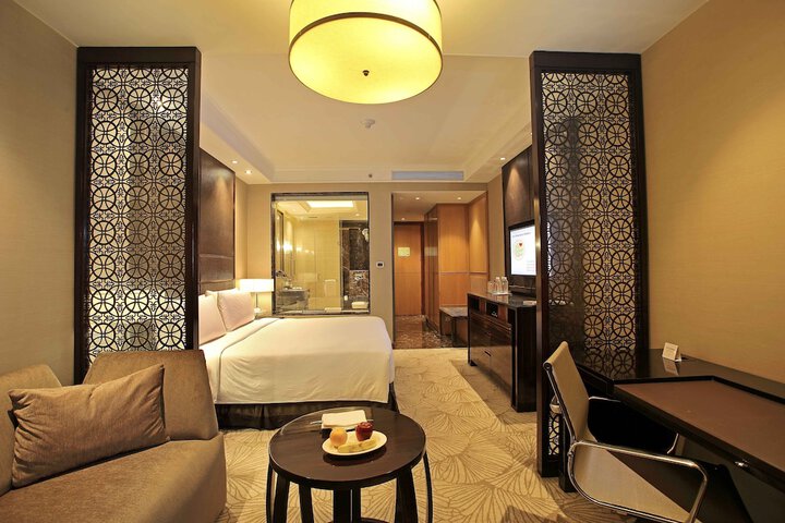 Room 5 of 60