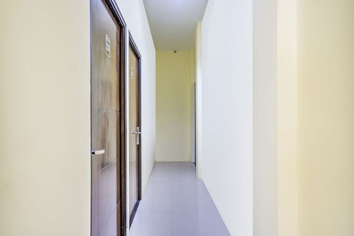 Ballroom/Hall 21 of 29