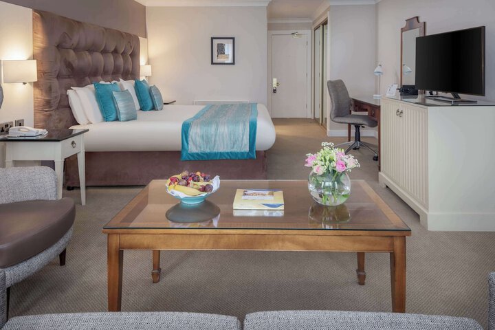 Room 15 of 94