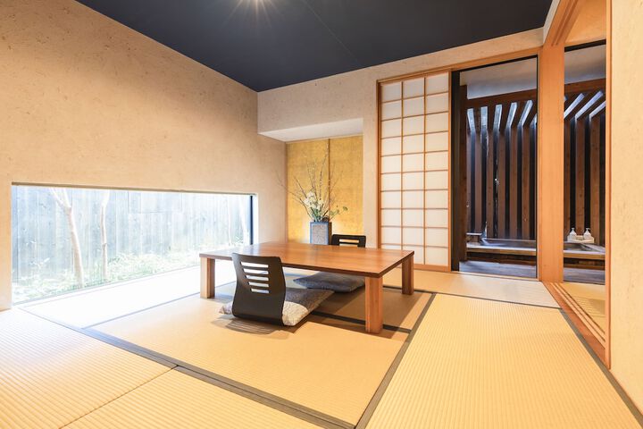 Room 14 of 50