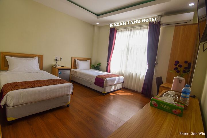 Room 5 of 33