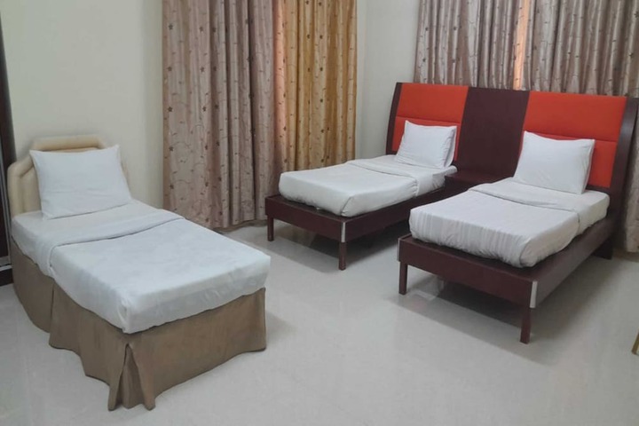 Room 37 of 73