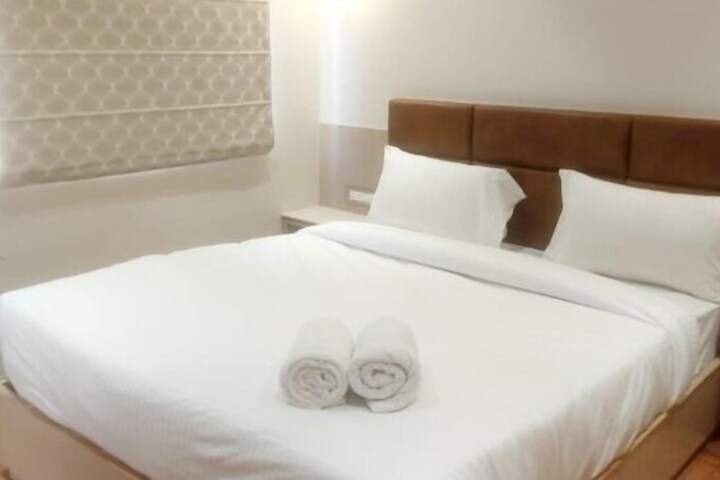 Room 7 of 25