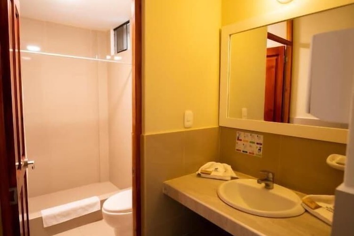 Room 25 of 36