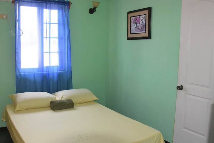 Room 9 of 14