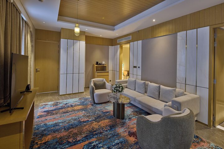 Room 43 of 126