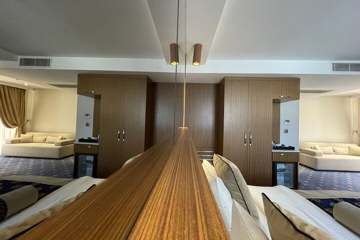 Room 28 of 89