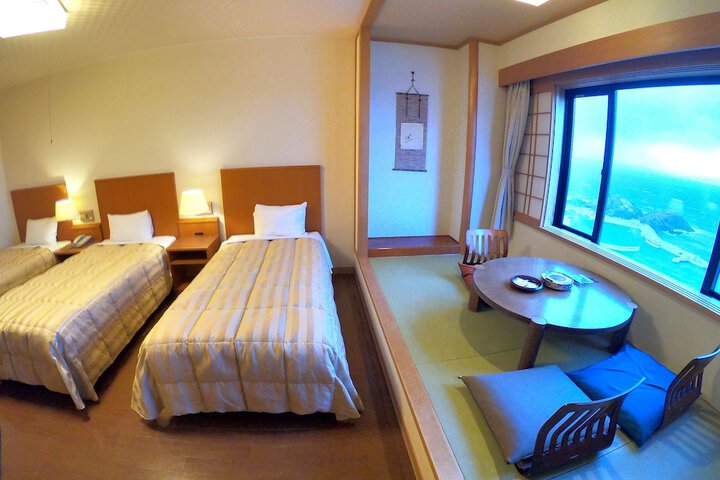 Room 22 of 54
