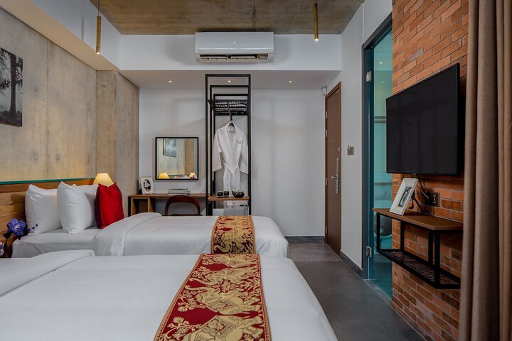 Room 16 of 51