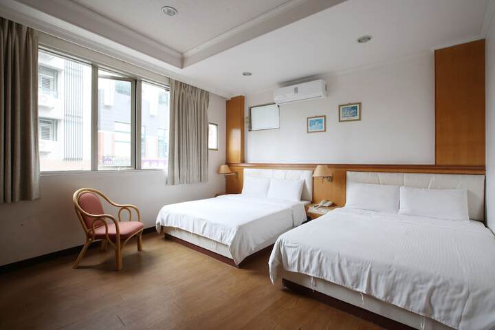 Room 36 of 74