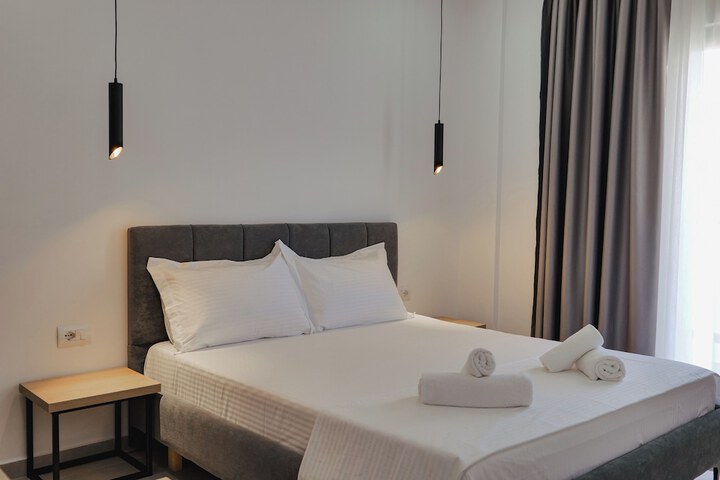 Room 58 of 152