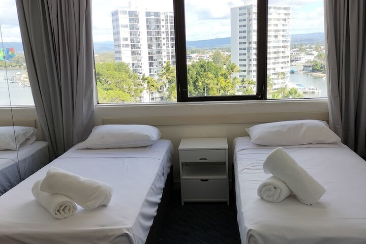 Room 15 of 60