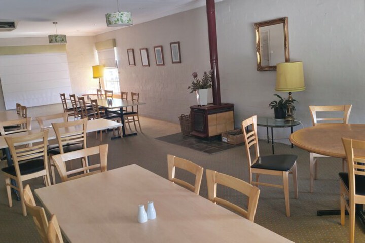 Dining 66 of 84