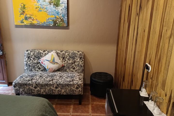 Room 49 of 334