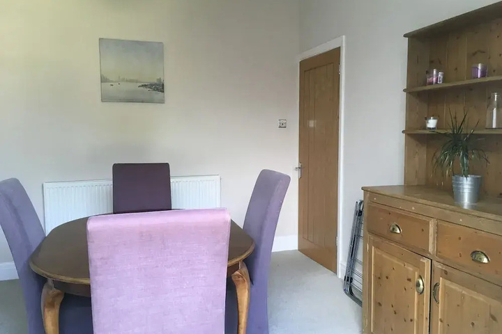 Room 2 of 16