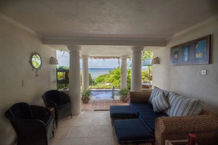 Reeds House 5-surfs Up by Blue Sky Luxury