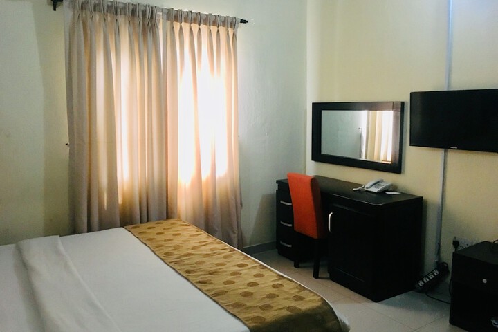 Room 28 of 45