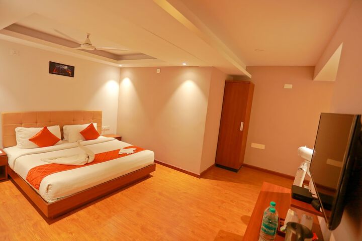 Room 21 of 34