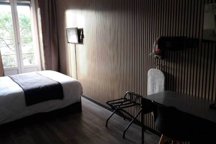 Room 27 of 58