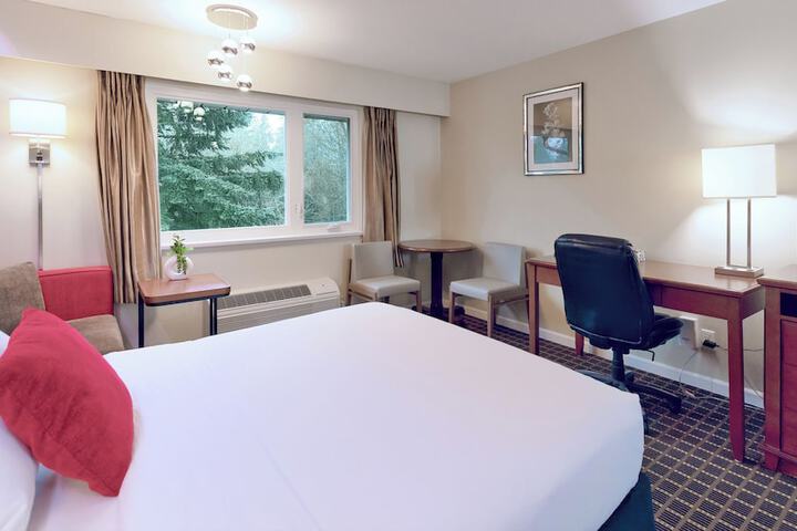 Room 34 of 95