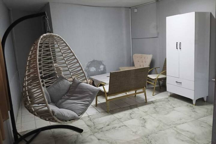 Room 2 of 27