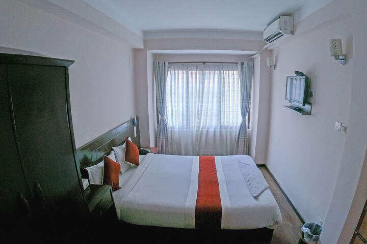 Room 14 of 35