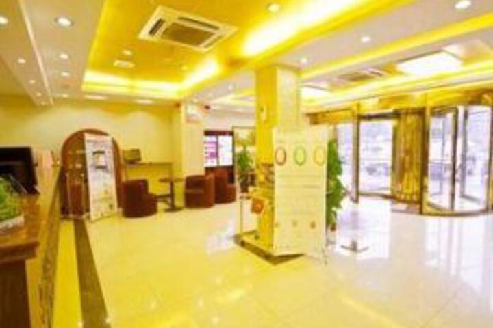 GreenTree Inn Shanghai Wild Zoo DaChuan Freeway Express Hotel
