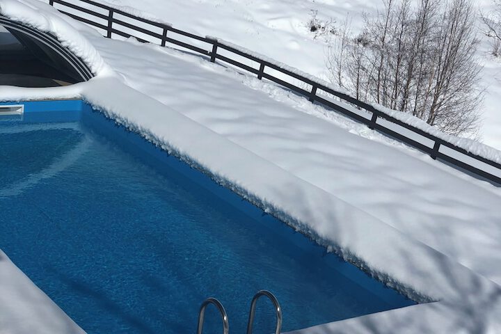 Pool 50 of 104