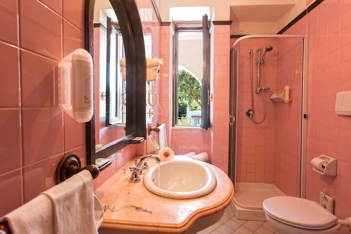 Clean Restrooms