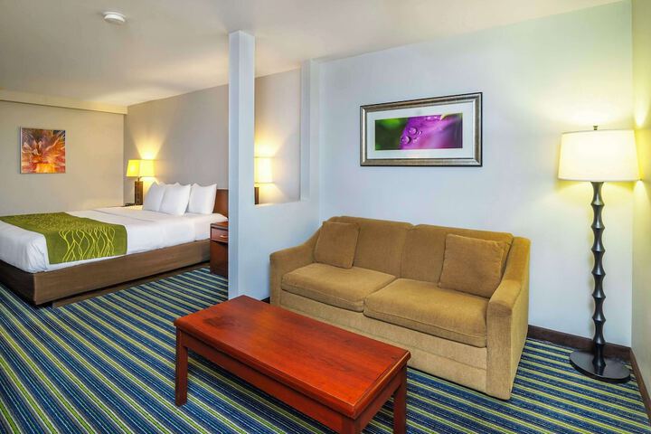 Room 17 of 35