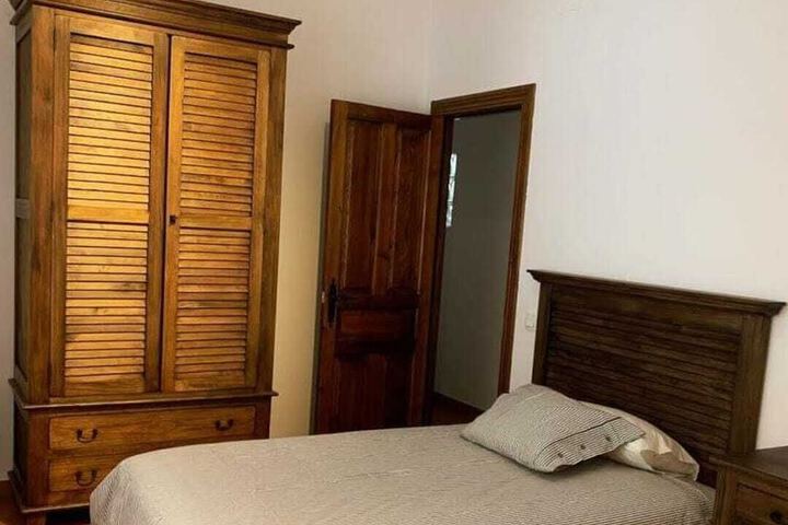 Room 3 of 18