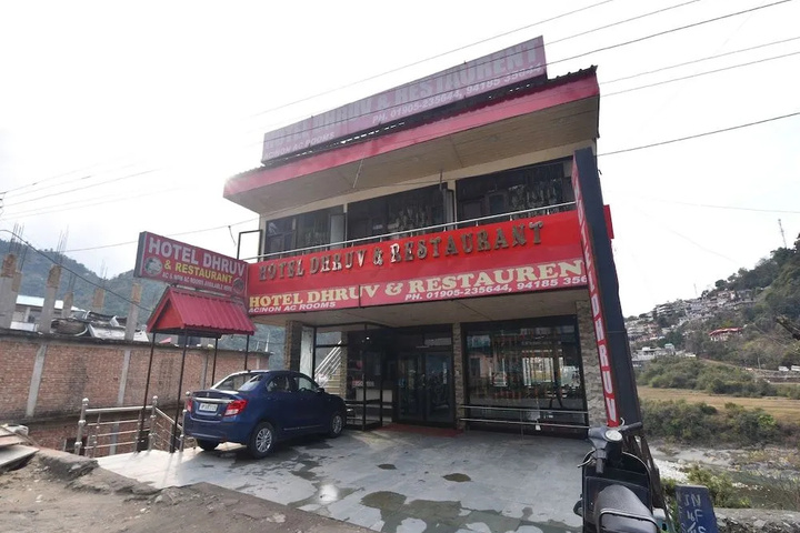 OYO 28027 Hotel Dhruv