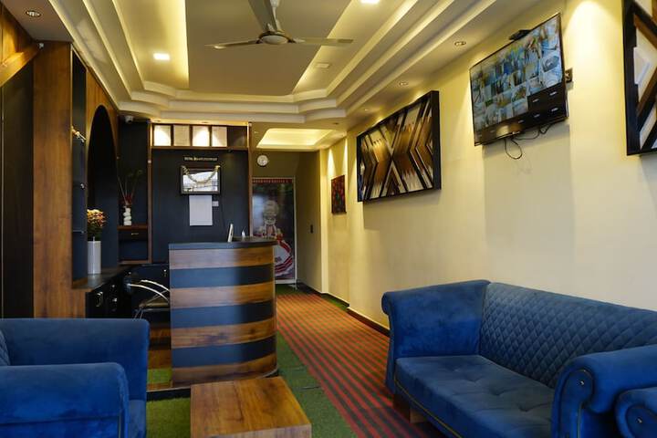 Hotel Interior 5 of 128
