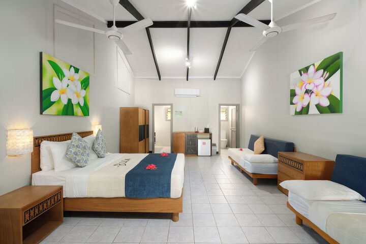 Room 4 of 97
