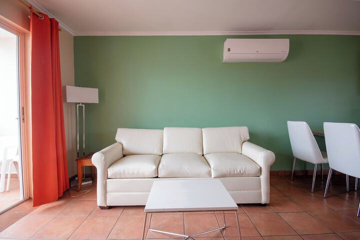 Room 16 of 46