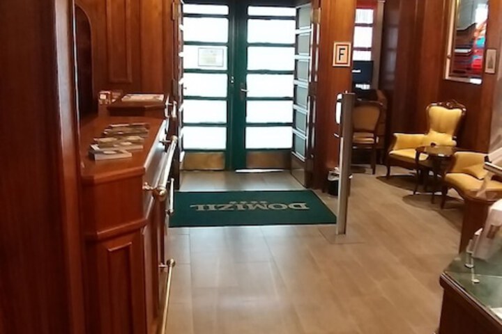 Hotel Interior 6 of 78