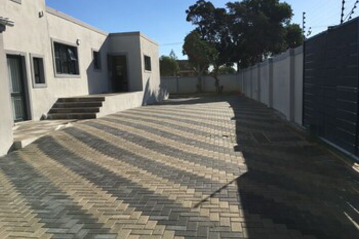 Property Grounds 29 of 33