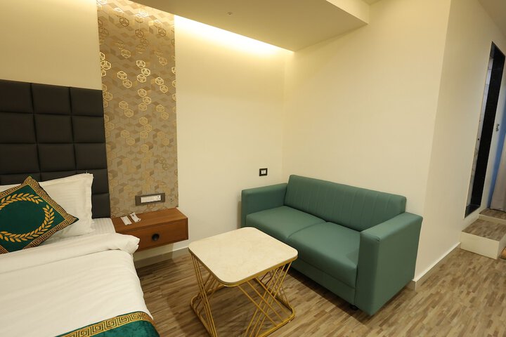 Room 15 of 62