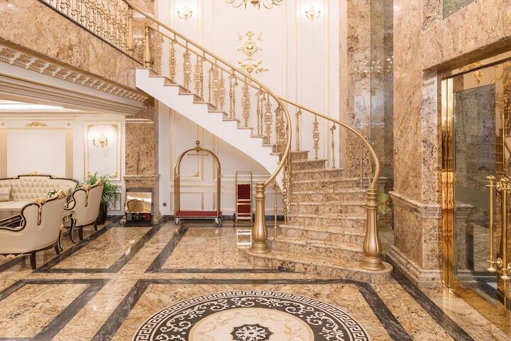 Concierge desk