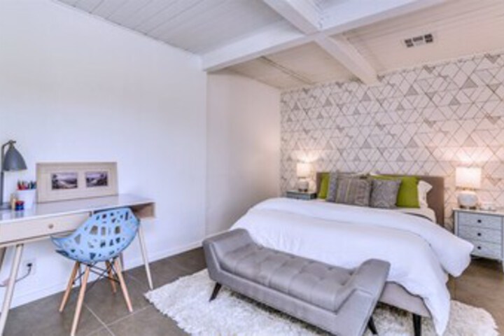 Room 42 of 45