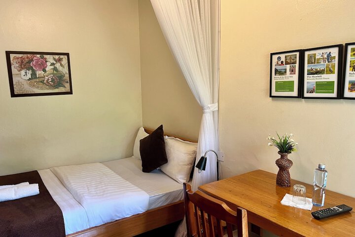 Room 10 of 29