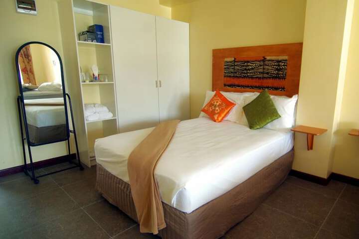Room 11 of 29