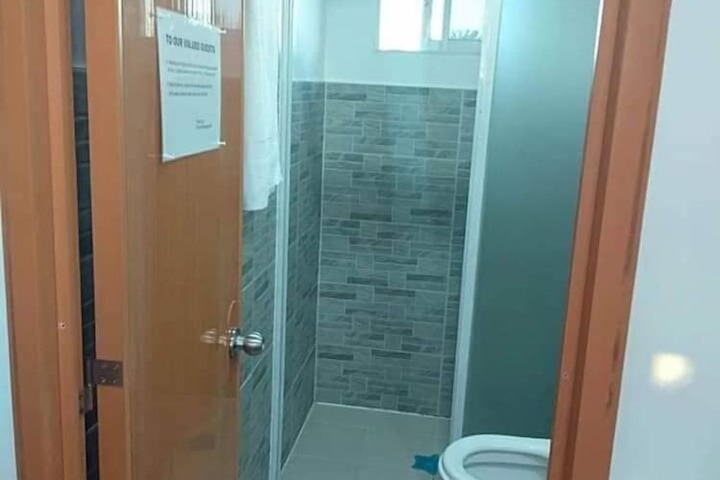 Room 18 of 25